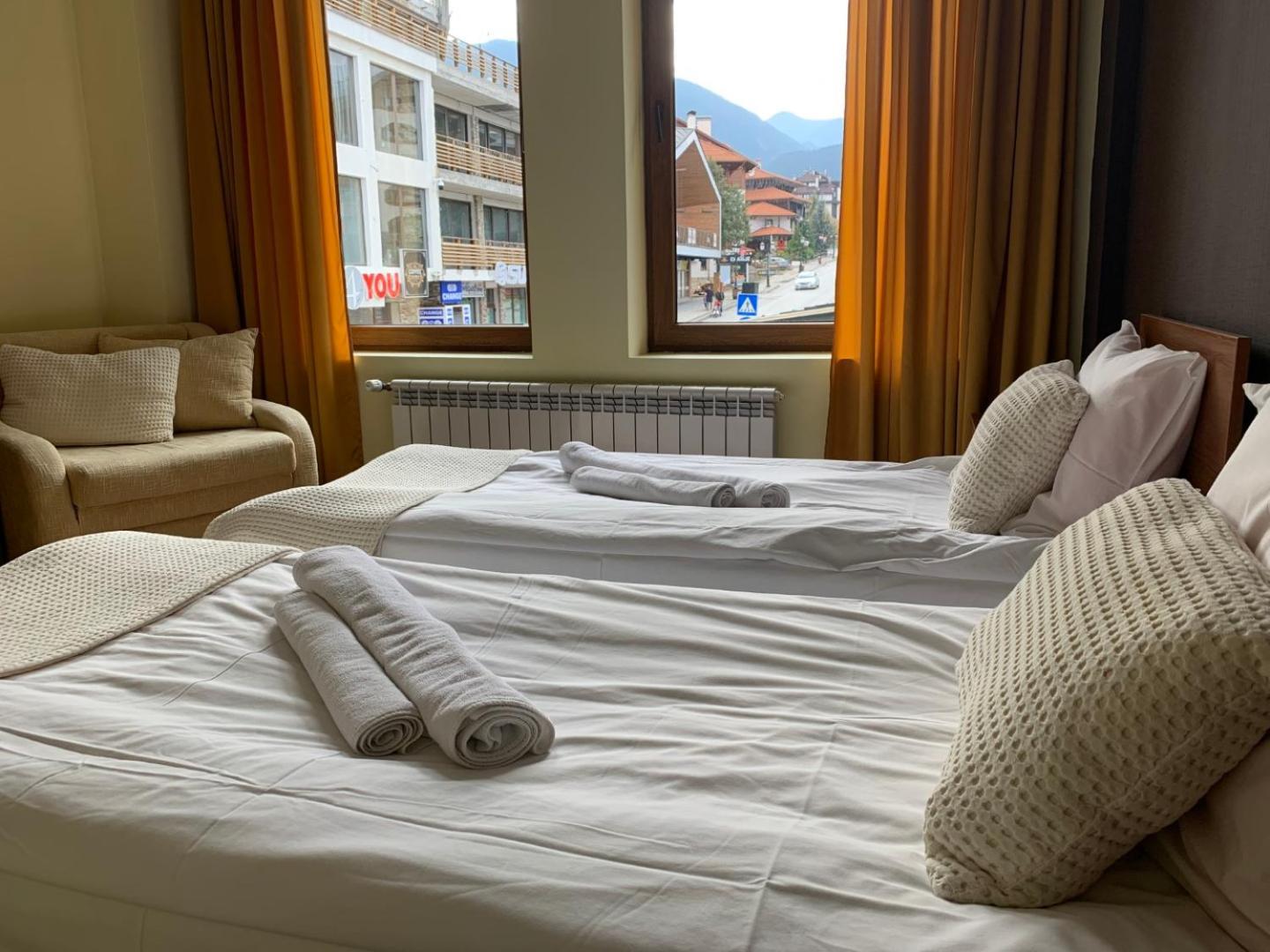 Granat Gondola Lift Apartments Bansko Exterior foto